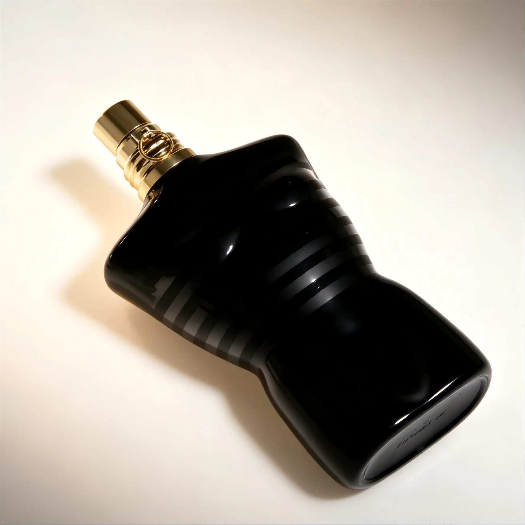 Jean Paul Le Male Parfum Oriental Woody Men Perfume 125ml Gift for Daily Use Parfum Long Lasting Men Fragrance 120ml Fine Gift For Daily Casual Activities